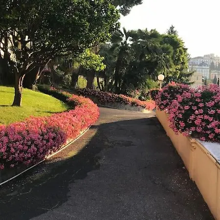 Incantevole Immerso Nel Verde Appartement San Remo